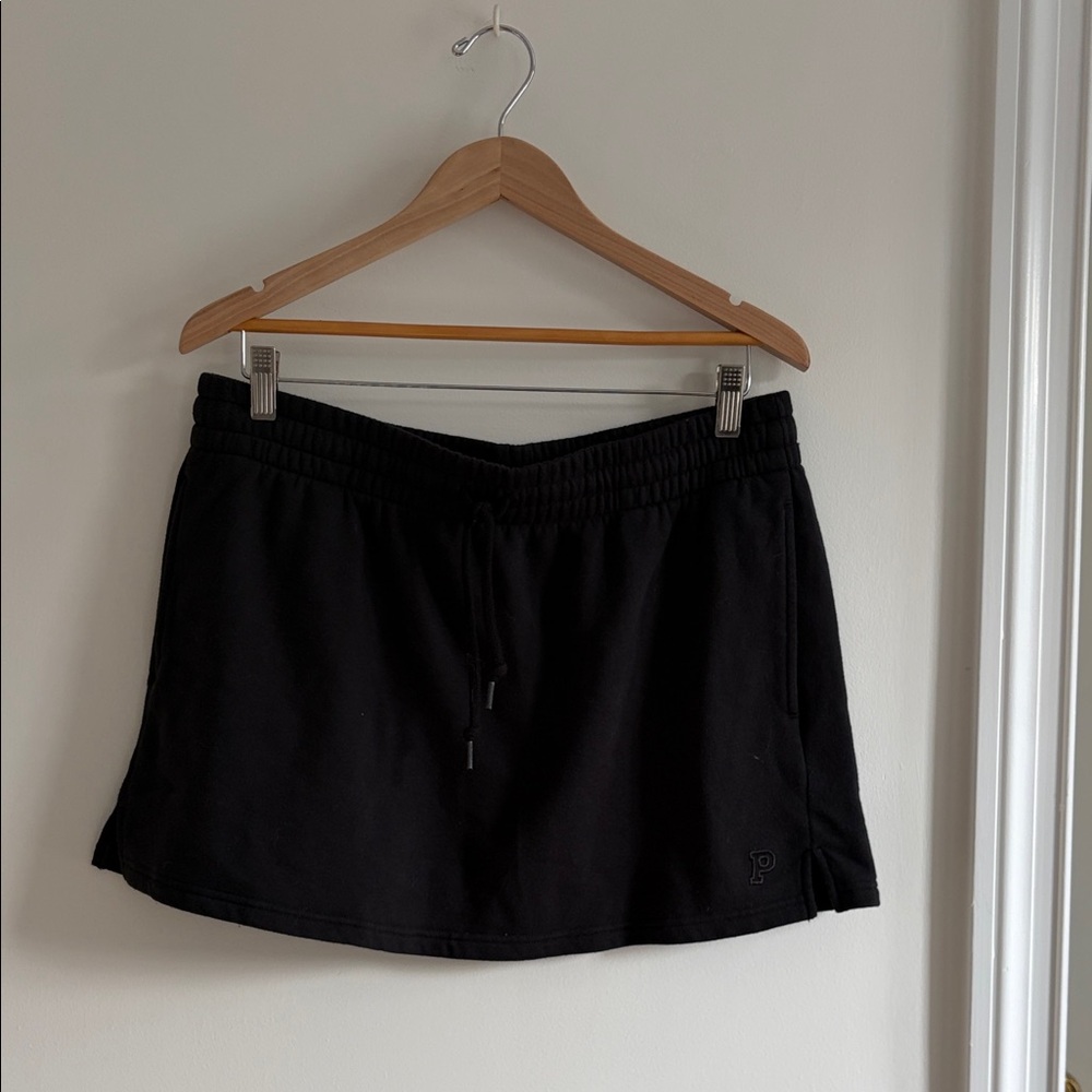 PINK Victoria's Secret Black Athletic skirt